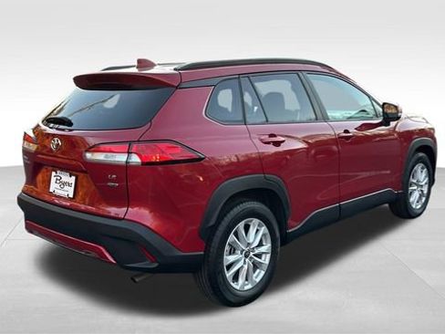 Used 2024 Toyota Corolla Cross LE image 30