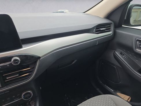 Used 2020 Ford Escape SE FWD image 10