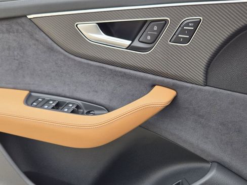 New 2026 Audi RS Q8 performance image 25