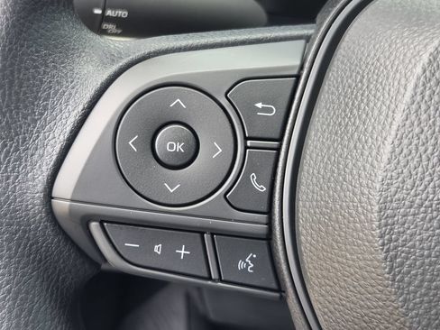 Used 2026 Toyota Corolla LE FWD image 22