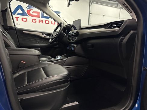 Used 2022 Ford Escape SEL image 32