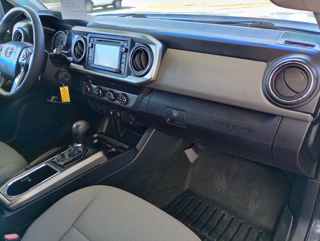 Used 2019 Toyota Tacoma SR5 AWD/4WD image 20