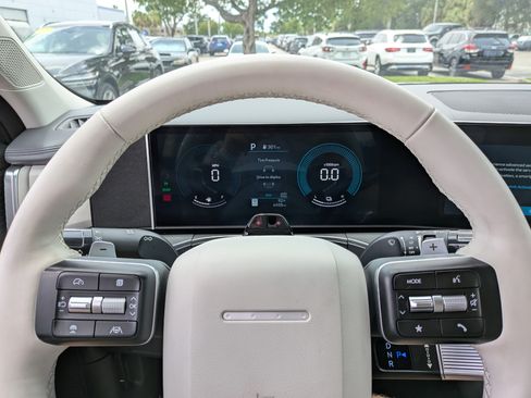 Used 2025 Hyundai Santa Fe SEL FWD image 27