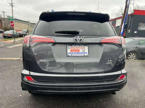 Used 2018 Toyota RAV4 LE w/ All Weather Liner Package image 9