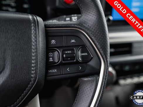 Certified 2025 Toyota 4Runner TRD Off-Road image 16