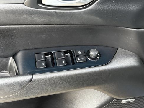 Used 2018 MAZDA CX-5 Touring w/ Preferred Equipment Package image 12