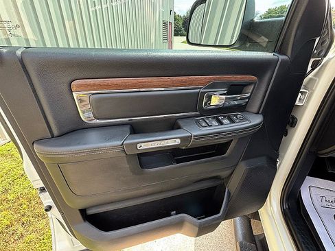 Used 2016 RAM 2500 Laramie w/ Sport Appearance Group AWD/4WD image 9