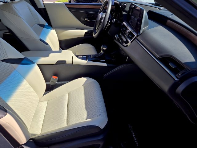 Used 2023 Lexus ES 350 w/ Premium Package FWD image 15