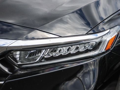 Used 2021 Honda Accord LX image 2
