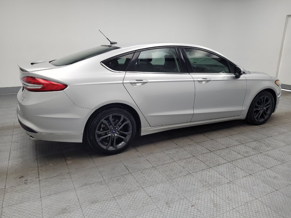 Used 2018 Ford Fusion SE w/ Equipment Group 201A FWD image 10