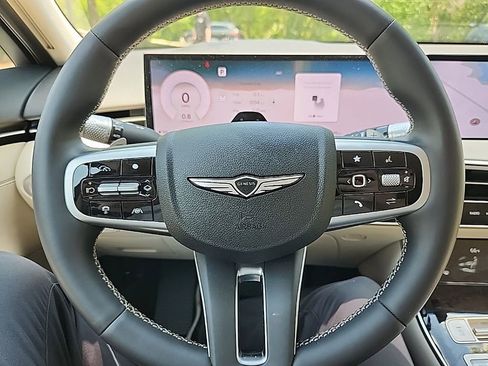 Used 2026 Genesis GV70 2.5T AWD/4WD image 12