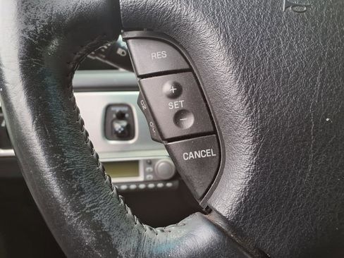 Used 2003 Ford Thunderbird Deluxe image 14