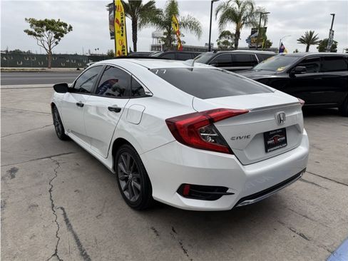 Used 2020 Honda Civic EX image 4