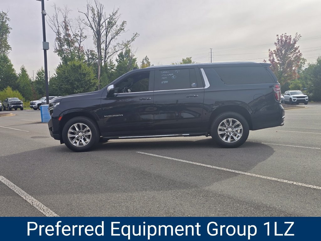 Certified 2023 Chevrolet Suburban Premier RWD image 5