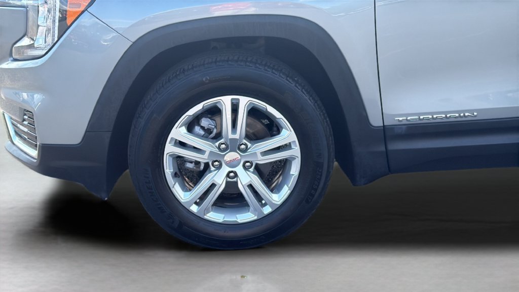 Used 2024 GMC Terrain SLE FWD image 23