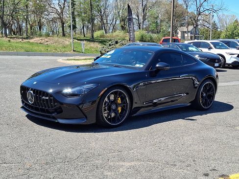Used 2025 Mercedes-Benz AMG GT 63 image 3