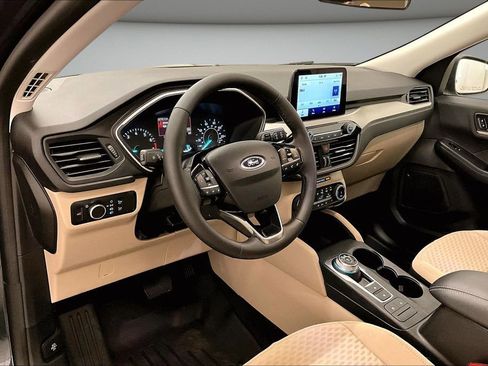 Used 2022 Ford Escape SE w/ Convenience Package AWD/4WD image 17