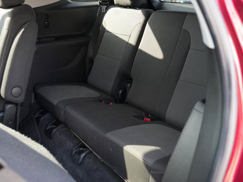 Used 2019 Chevrolet Traverse LT image 19