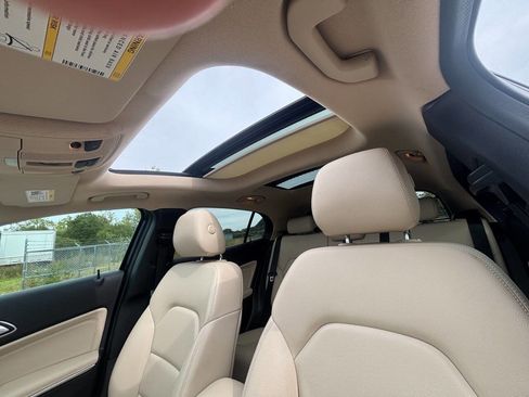 Used 2018 Mercedes-Benz GLA 250 4MATIC image 10