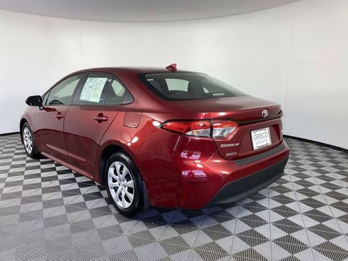 Used 2025 Toyota Corolla LE FWD image 6