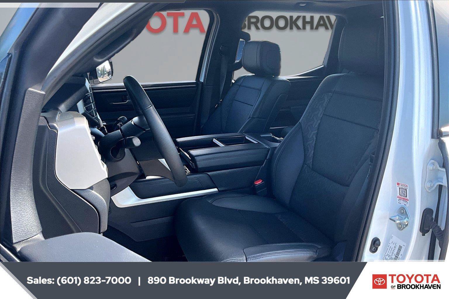 Used 2025 Toyota Tundra Limited AWD/4WD image 18