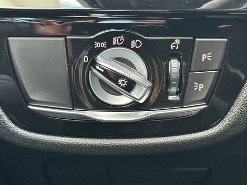 Used 2022 BMW 530i w/ Convenience Package image 30