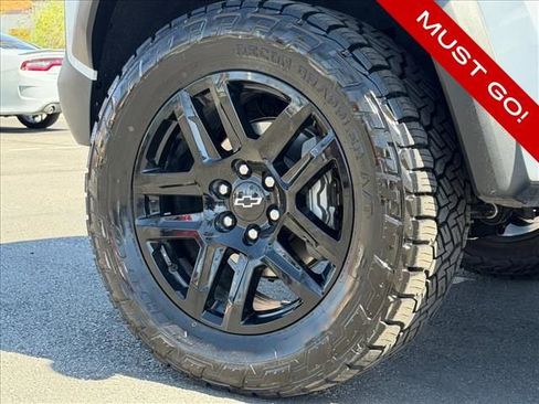 Used 2024 Chevrolet Colorado Trail Boss w/ Technology Package image 21