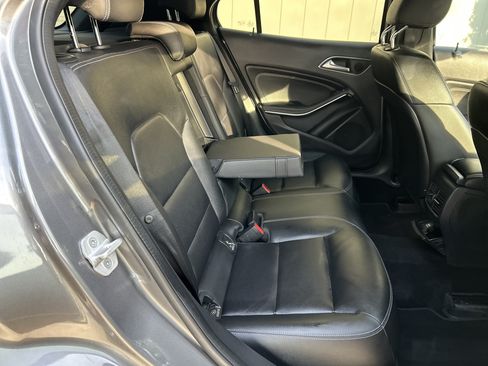 Used 2016 Mercedes-Benz GLA 250 image 42