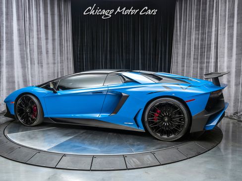 Used 2017 Lamborghini Aventador LP 750-4 Superveloce image 5