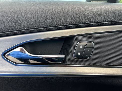 Used 2020 Lincoln Nautilus FWD image 38