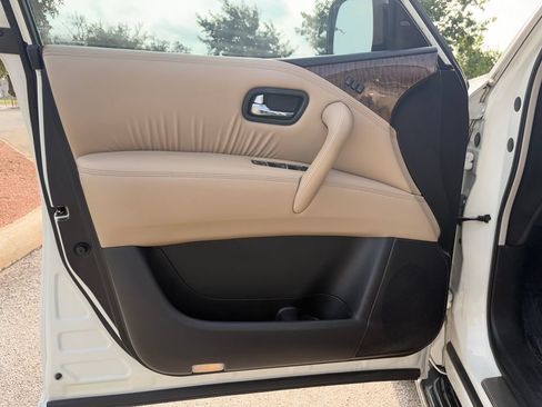 Used 2017 Nissan Armada Platinum w/ Interior Lighting Package RWD image 21