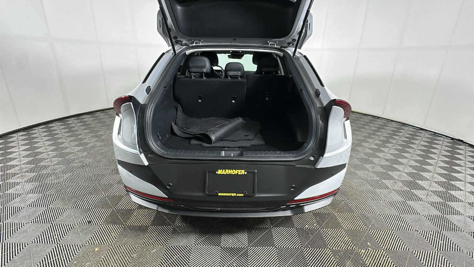 Used 2025 Kia EV6 Light AWD/4WD image 32