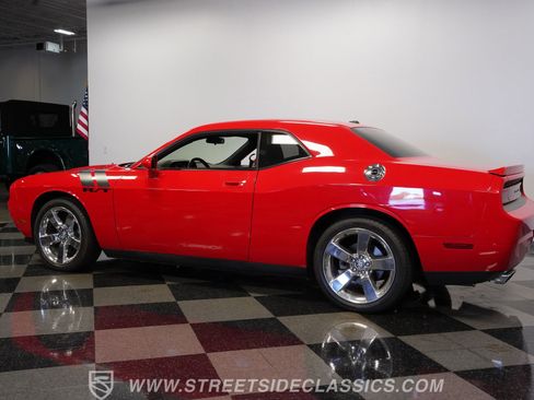 Used 2009 Dodge Challenger R/T image 8