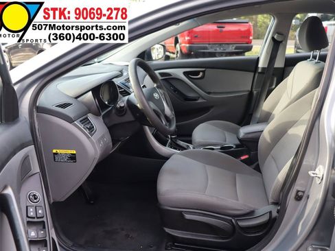 Used 2016 Hyundai Elantra SE FWD image 13
