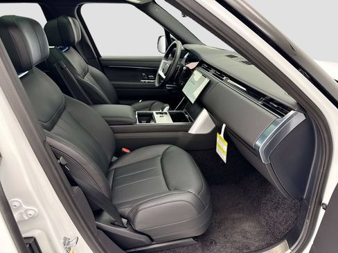 New 2026 Land Rover Range Rover Long Wheelbase Autobiography AWD/4WD image 18
