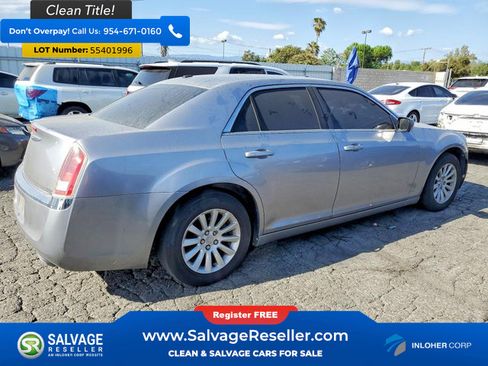 Used 2014 Chrysler 300 RWD image 4