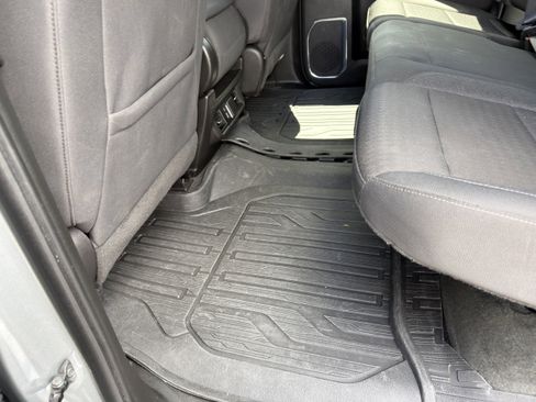 Used 2024 GMC Sierra 1500 Elevation image 24