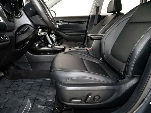 Used 2022 Kia Seltos SX image 11