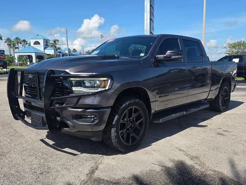 Used 2023 RAM 1500 Laramie AWD/4WD image 7