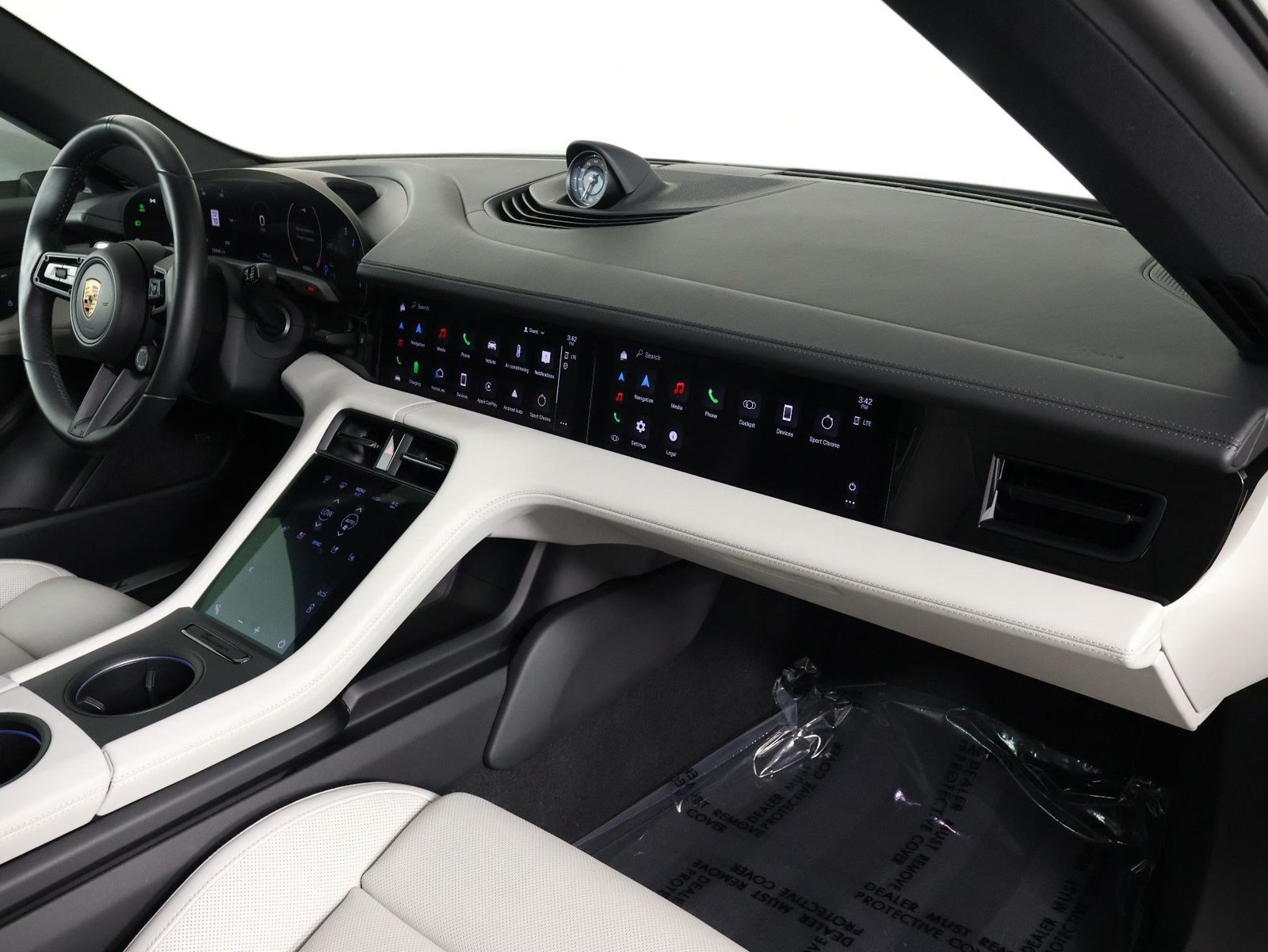 Certified 2023 Porsche Taycan 4S AWD/4WD image 24