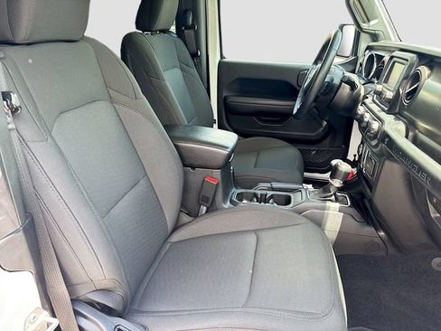 Used 2019 Jeep Wrangler Sport AWD/4WD image 24