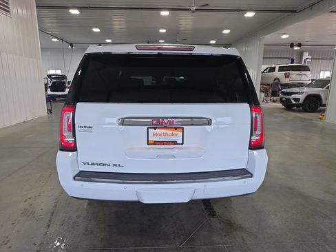 Used 2020 GMC Yukon XL Denali w/ Denali Ultimate Package AWD/4WD image 7