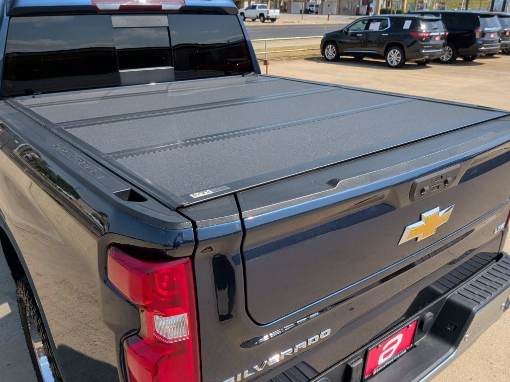 Used 2022 Chevrolet Silverado 1500 LTZ AWD/4WD image 51