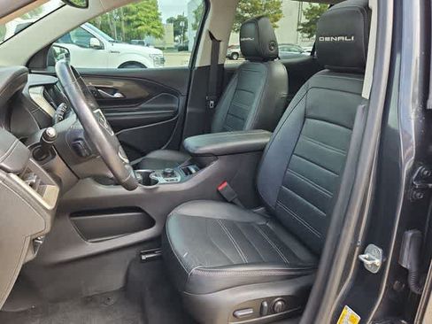 Used 2022 GMC Terrain Denali w/ Denali Premium Package AWD/4WD image 14