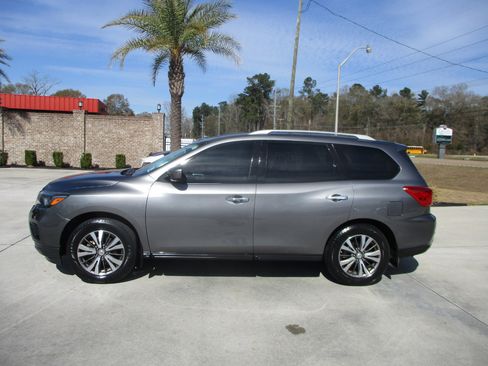 Used 2017 Nissan Pathfinder SV w/ Cargo Package image 26