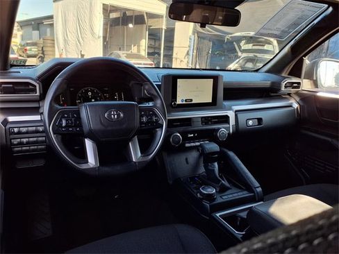 Used 2025 Toyota 4Runner SR5 image 10