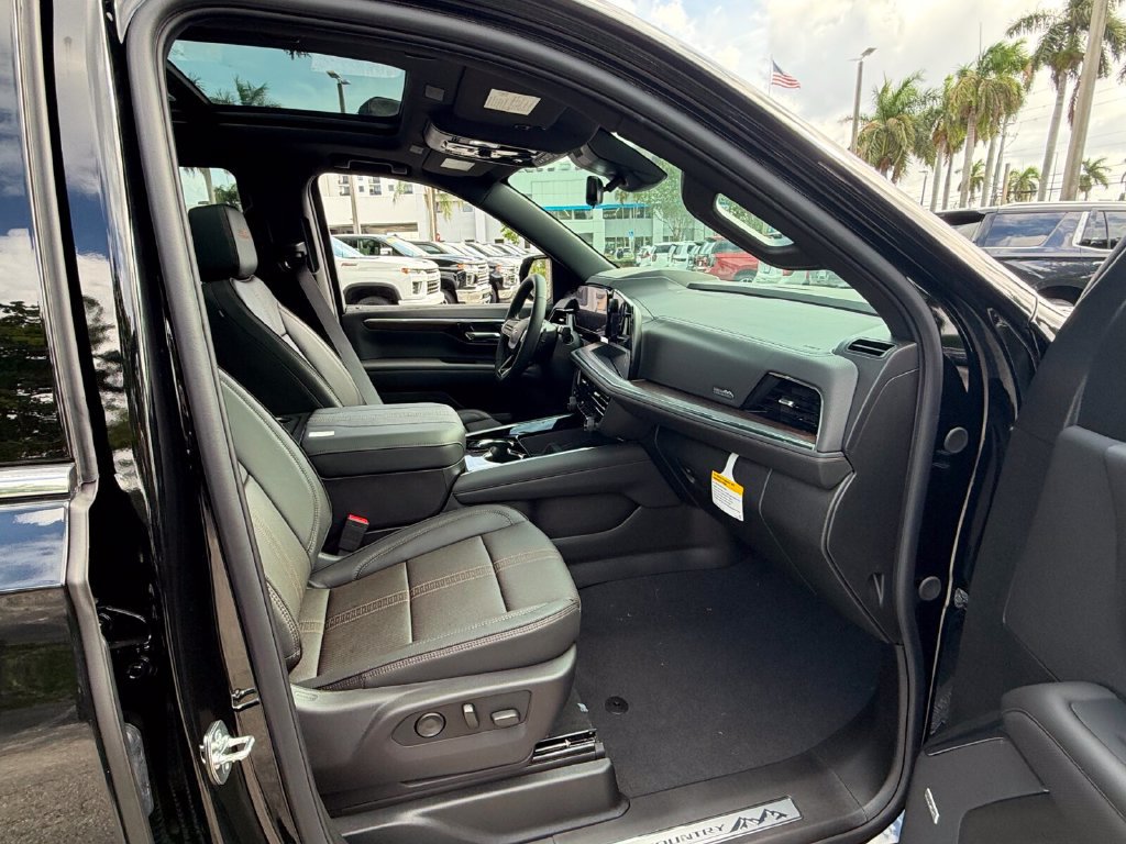 New 2026 Chevrolet Tahoe High Country RWD image 15