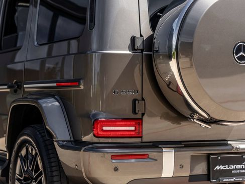 Used 2025 Mercedes-Benz G 550 image 12