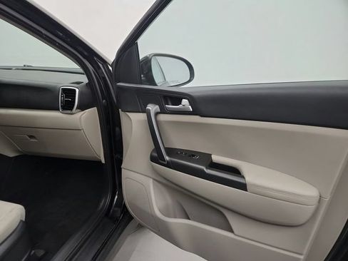 Used 2020 Kia Sportage LX FWD image 26