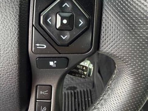 Used 2021 Toyota Tacoma TRD Off-Road w/ Technology Package AWD/4WD image 14